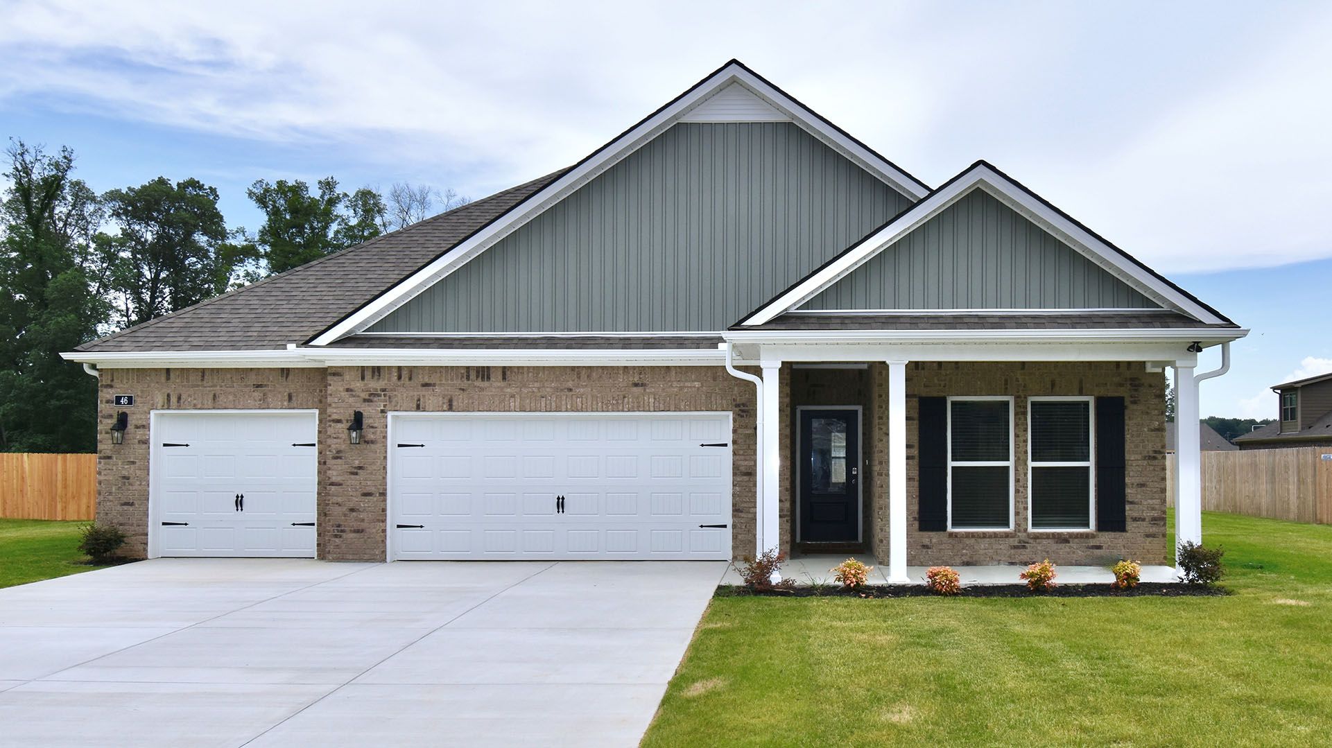 Exterior:Elevation Image 0.