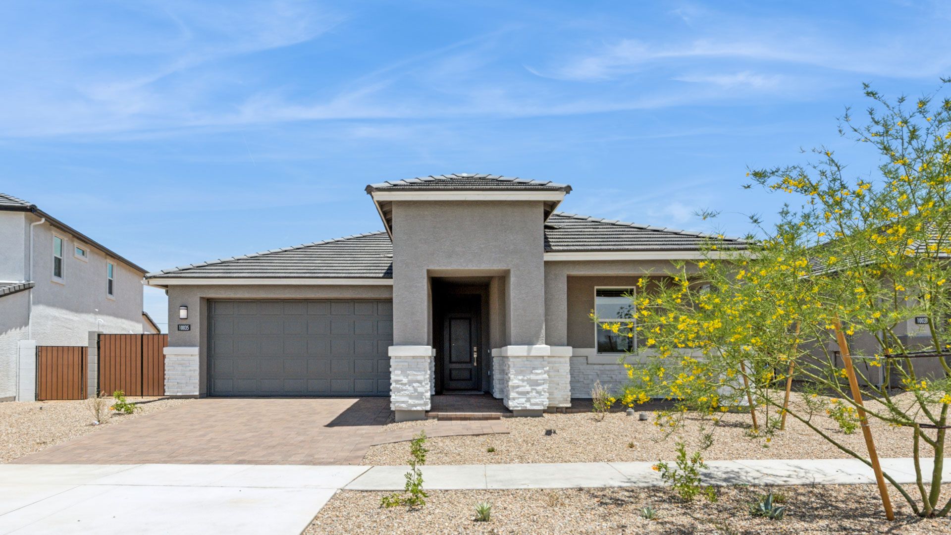 Exterior:Elevation Image 0.