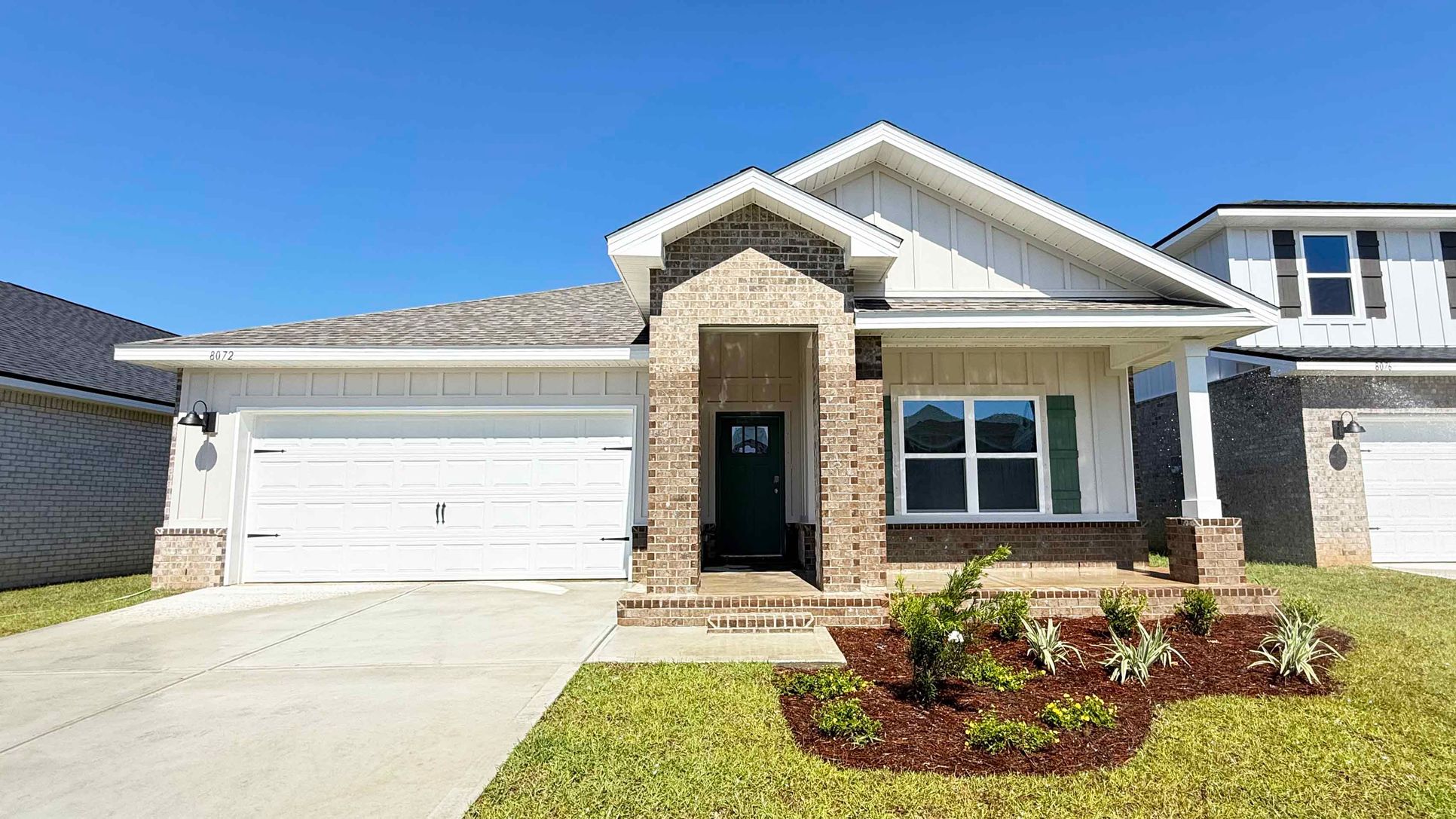 Exterior:Elevation Image 0.