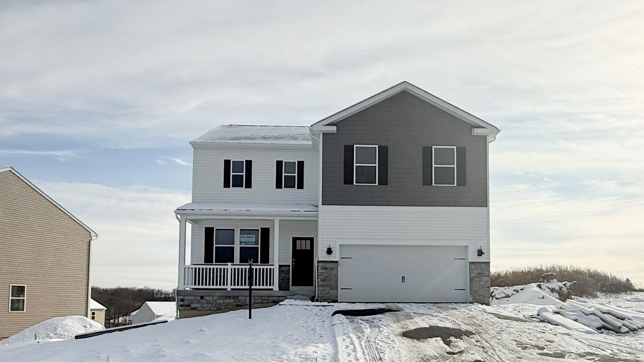 Exterior:Elevation Image 0.