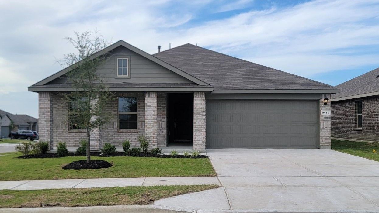 Exterior:Elevation Image 0.