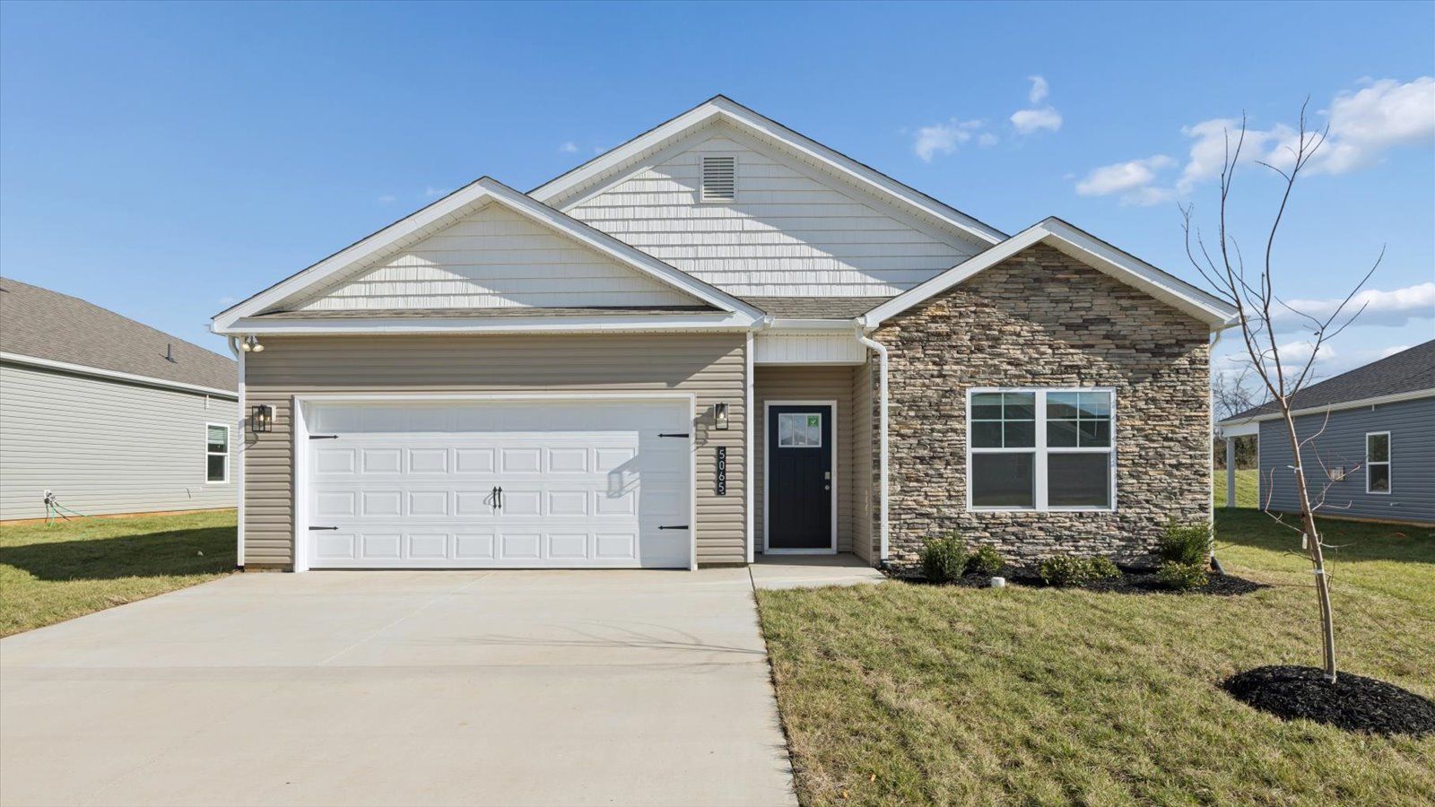 Exterior:Elevation Image 0.