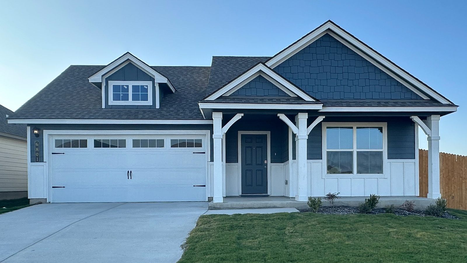 Exterior:Elevation Image 0.