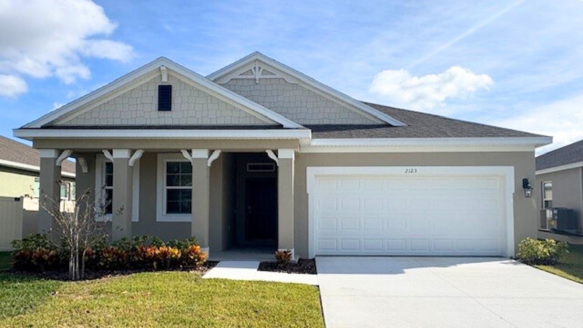 Exterior:Elevation Image 0.