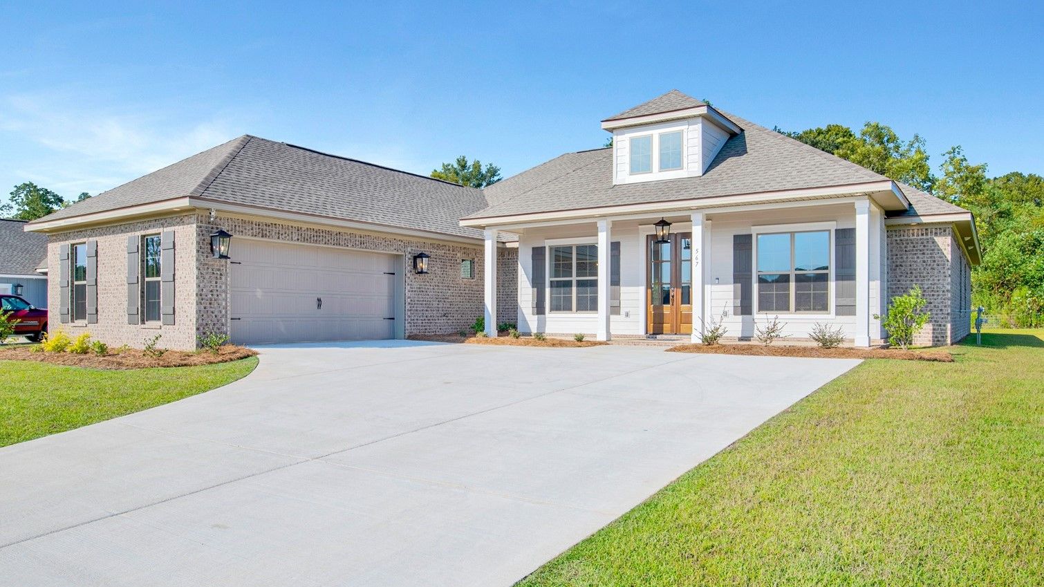 Exterior:Elevation Image 0.