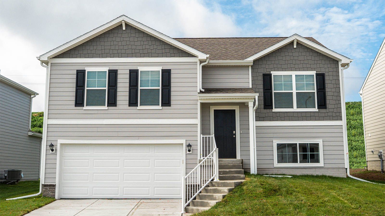 Exterior:Elevation Image 0.