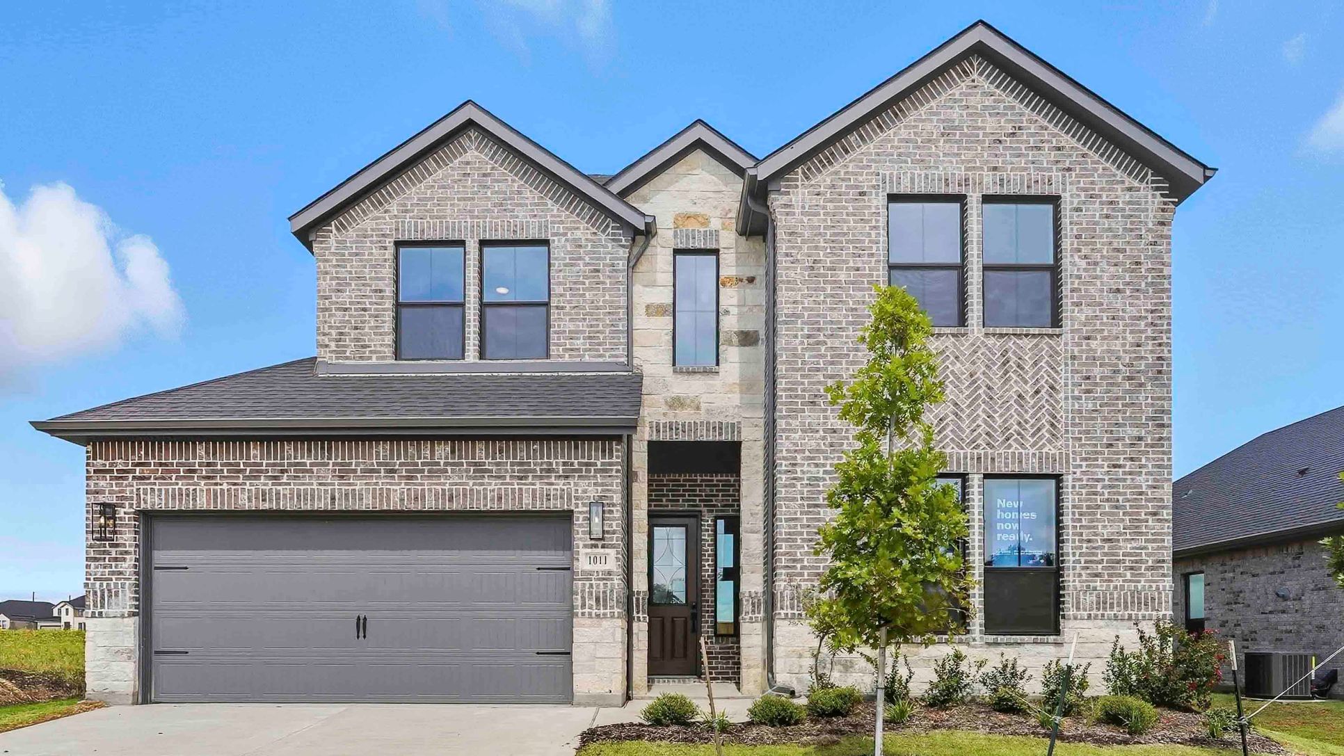 Exterior:Elevation Image 0.