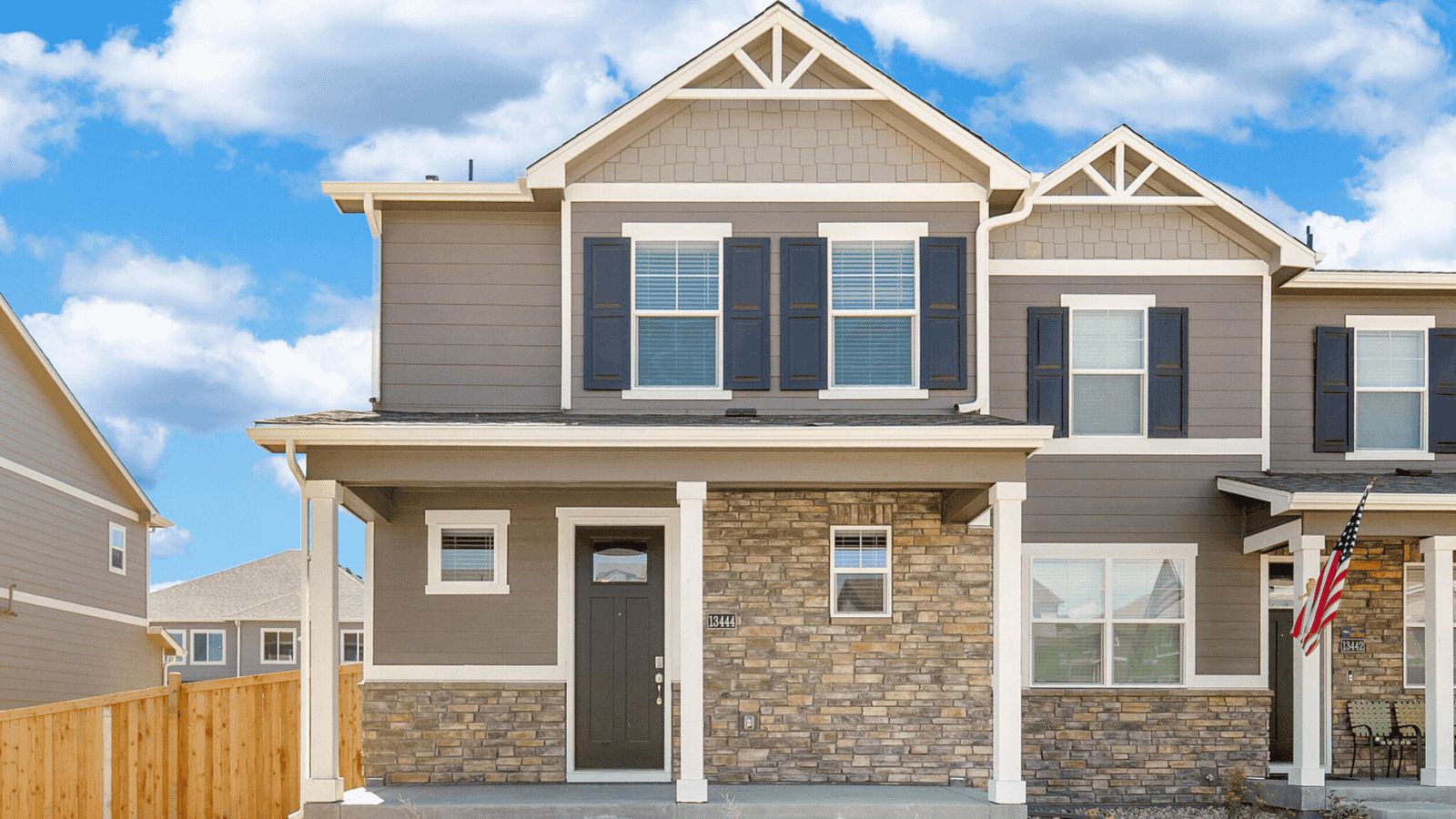 Exterior:Elevation Image 0.