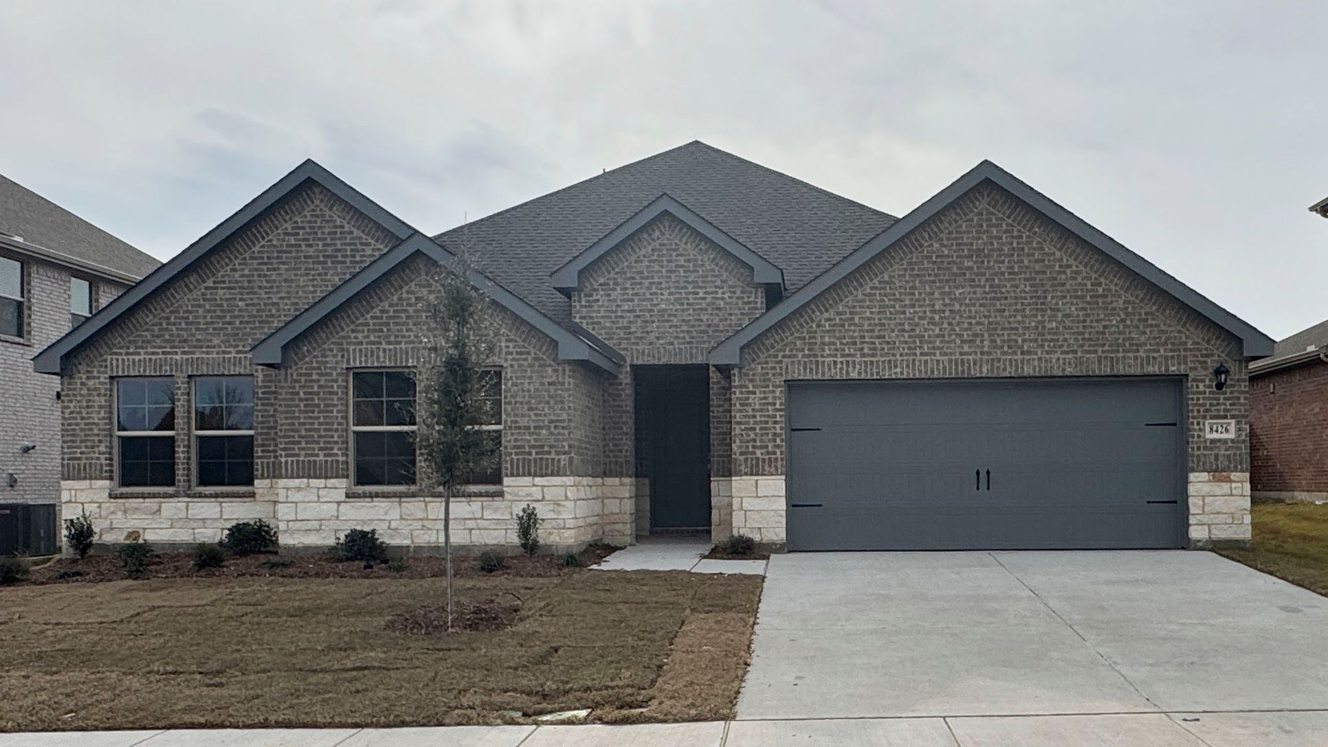 Exterior:Elevation Image 0.