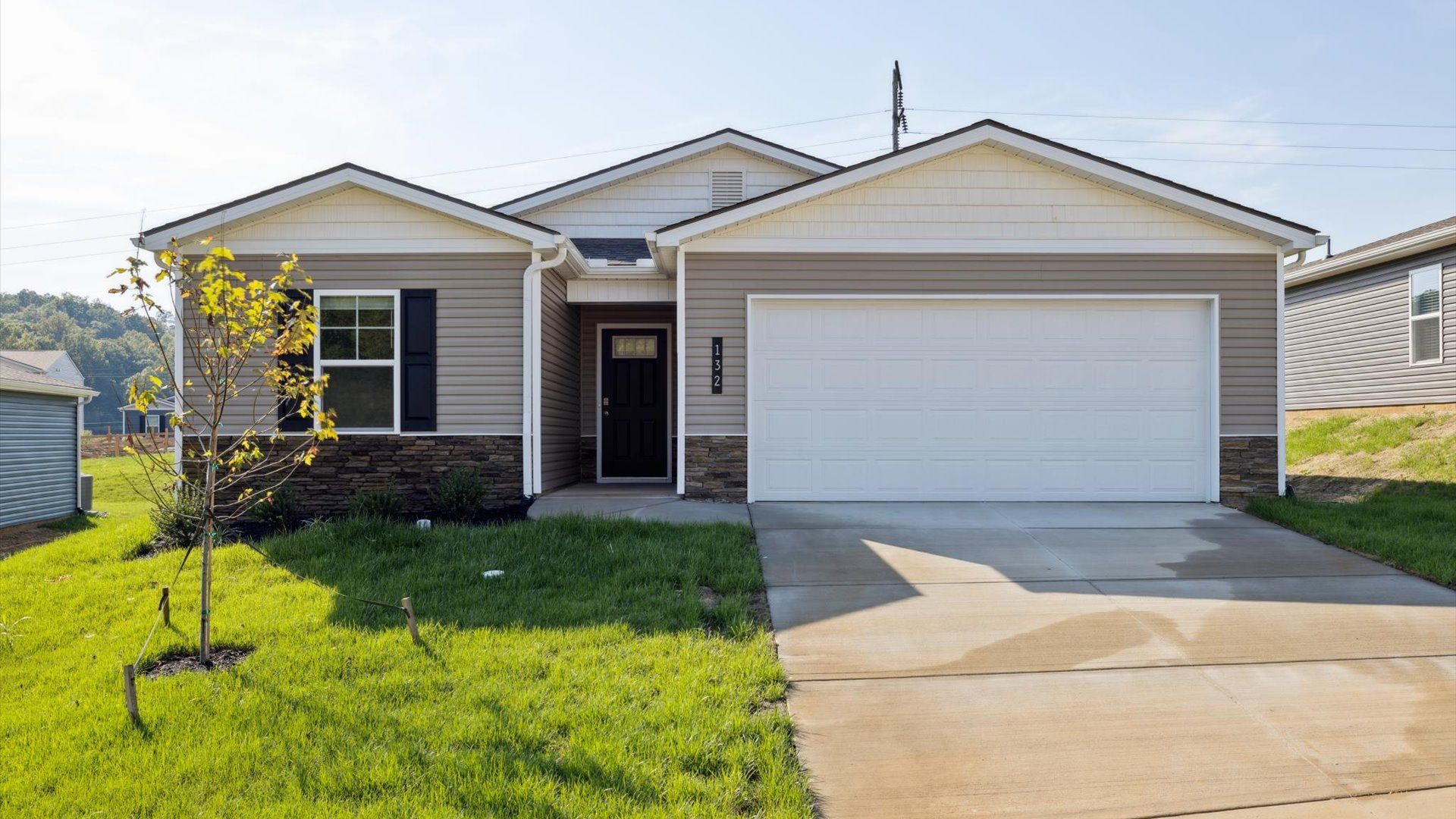 Exterior:Elevation Image 0.