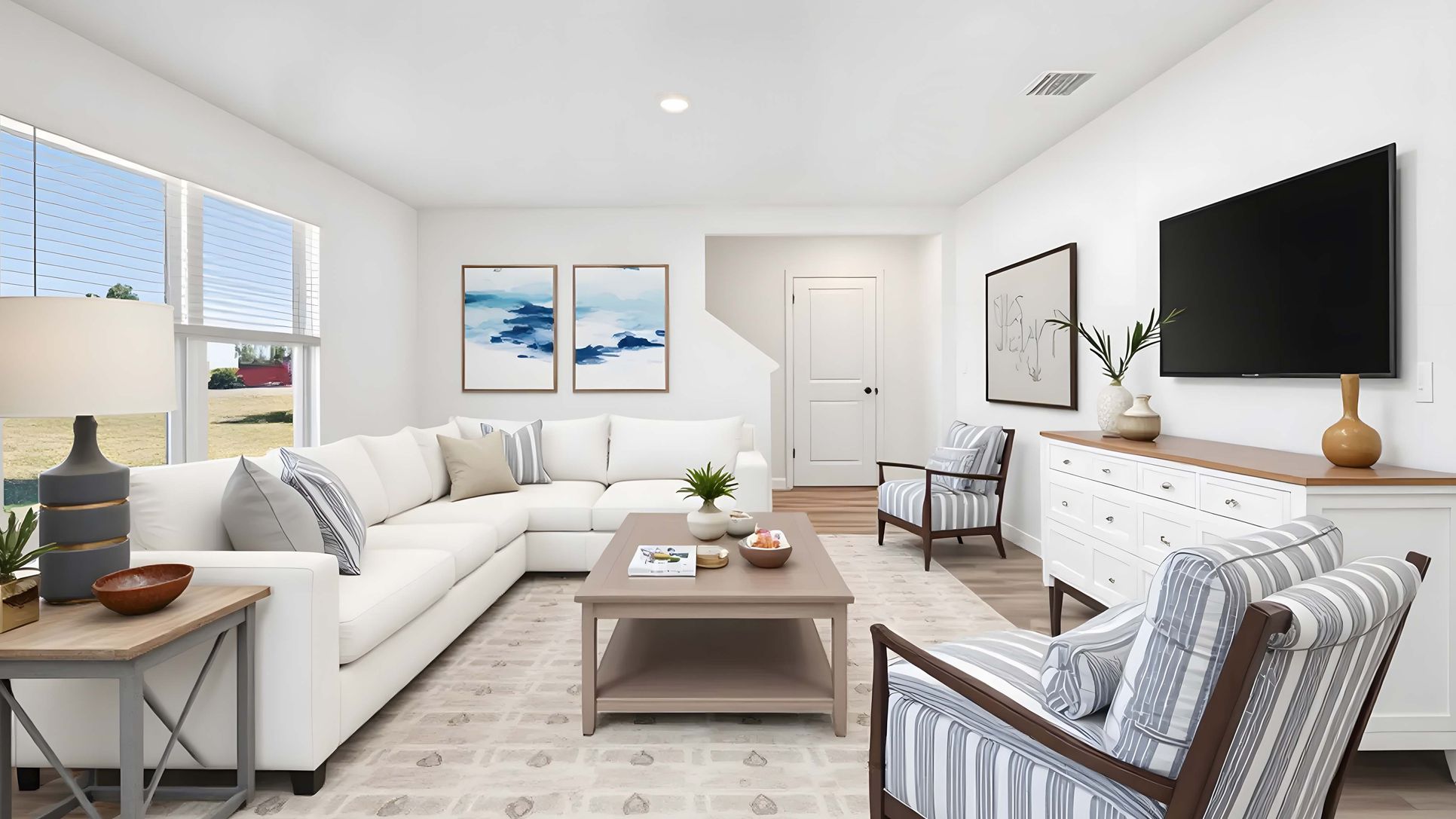 Exterior:Elevation Image 1.