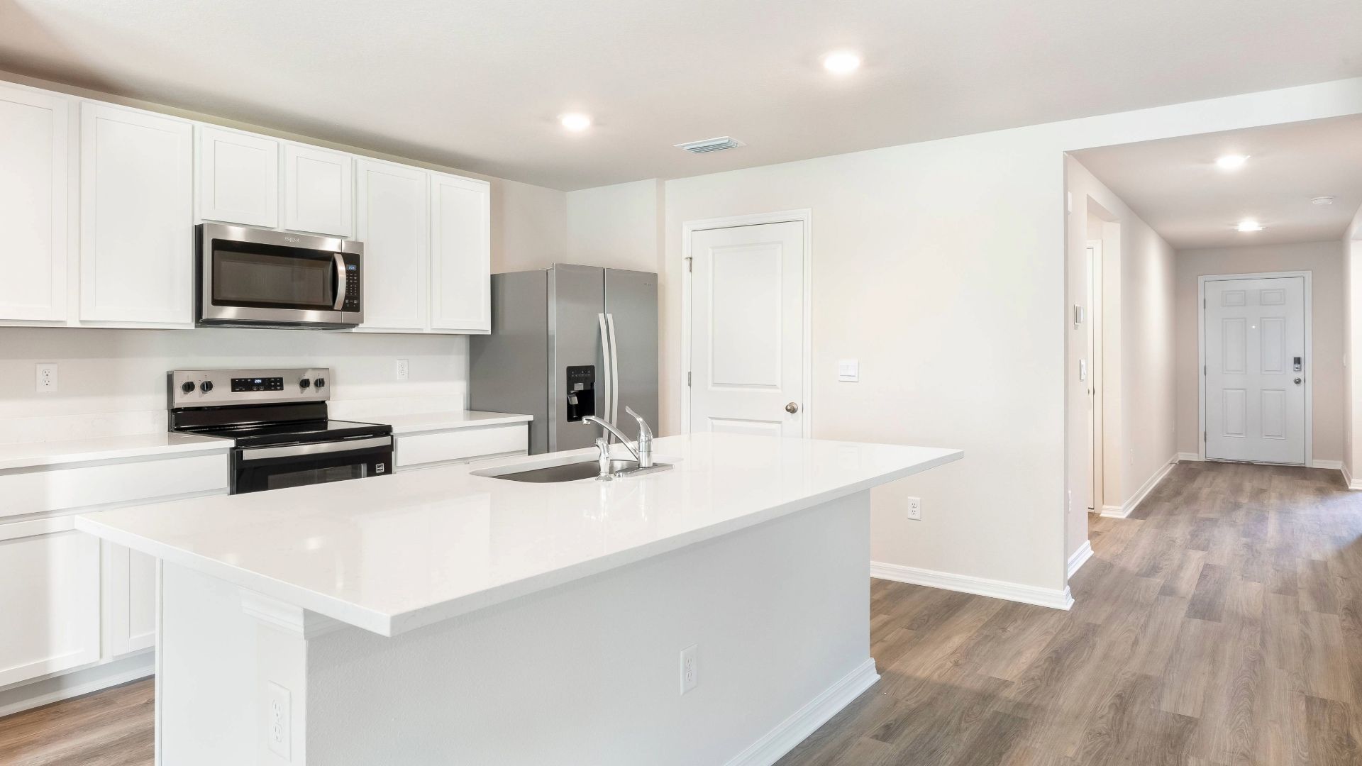 Exterior:Elevation Image 3.