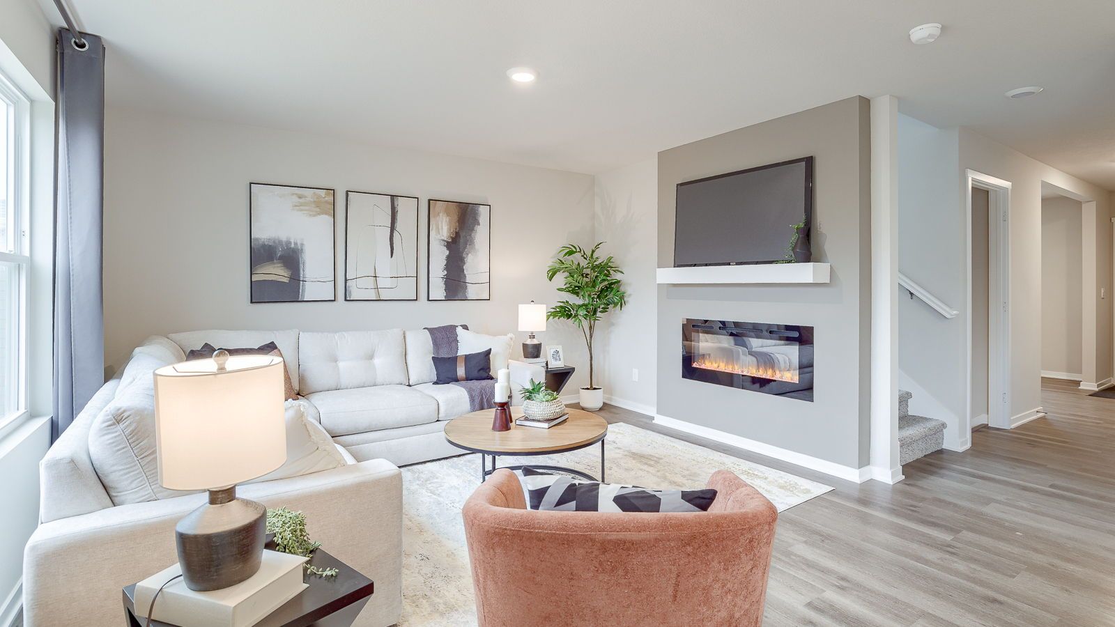 Exterior:Elevation Image 1.