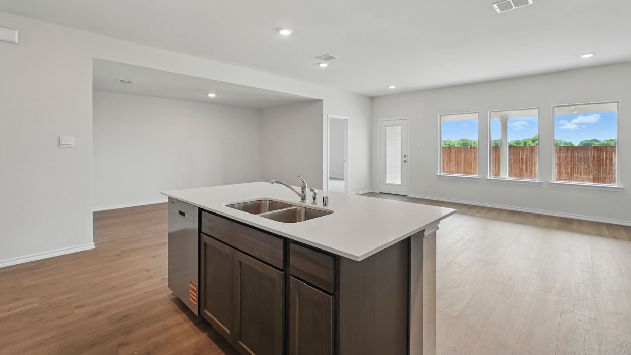 Exterior:Elevation Image 2.