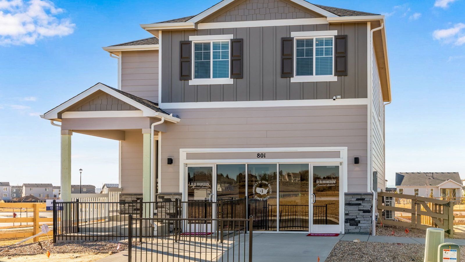 Exterior:Elevation Image 0.