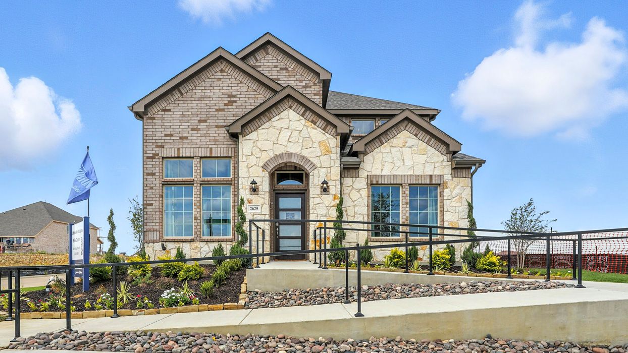 Exterior:Elevation Image 0.