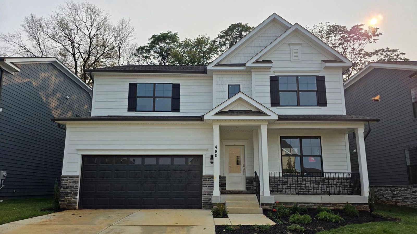 Exterior:Elevation Image 0.