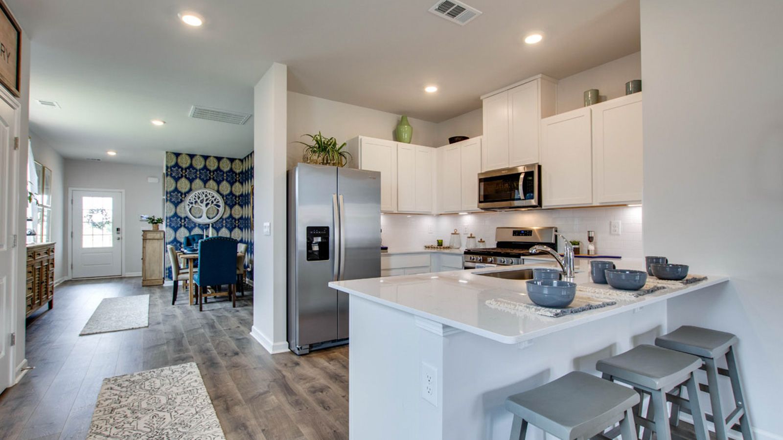 Exterior:Elevation Image 0.