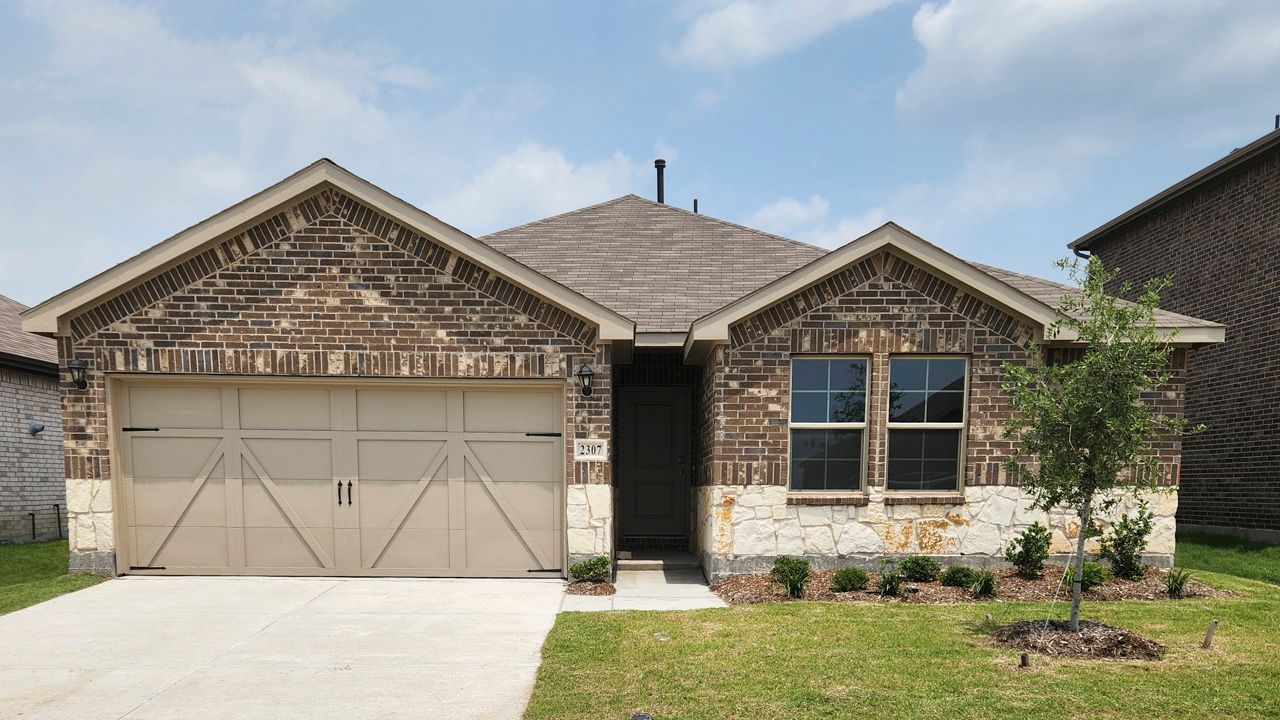 Exterior:Elevation Image 0.