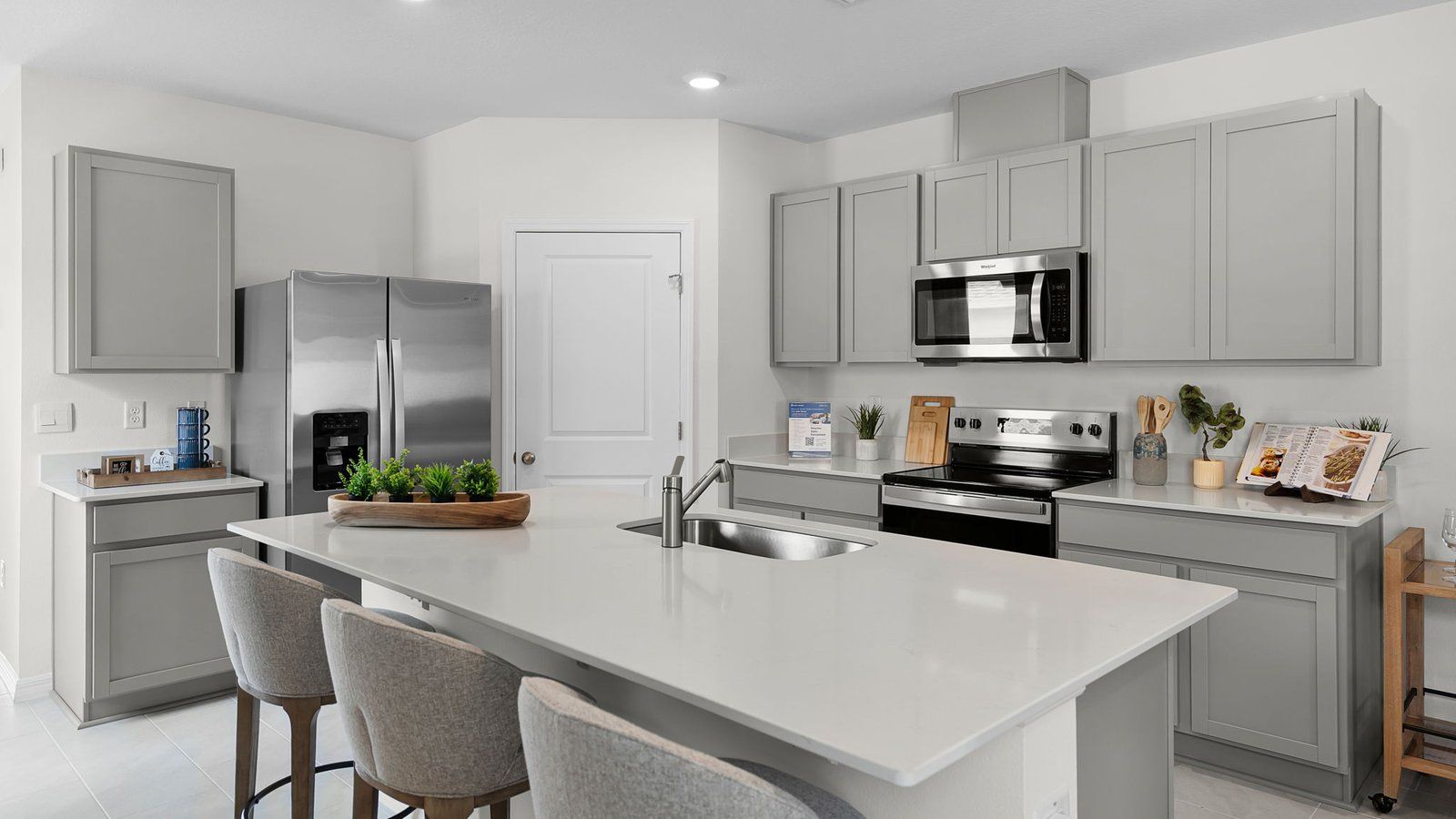 Exterior:Elevation Image 1.