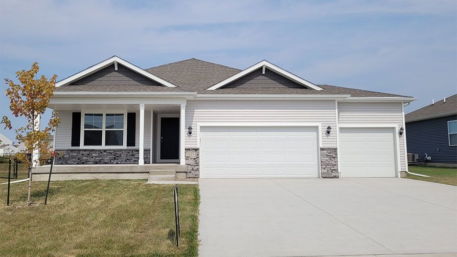 Exterior:Elevation Image 0.