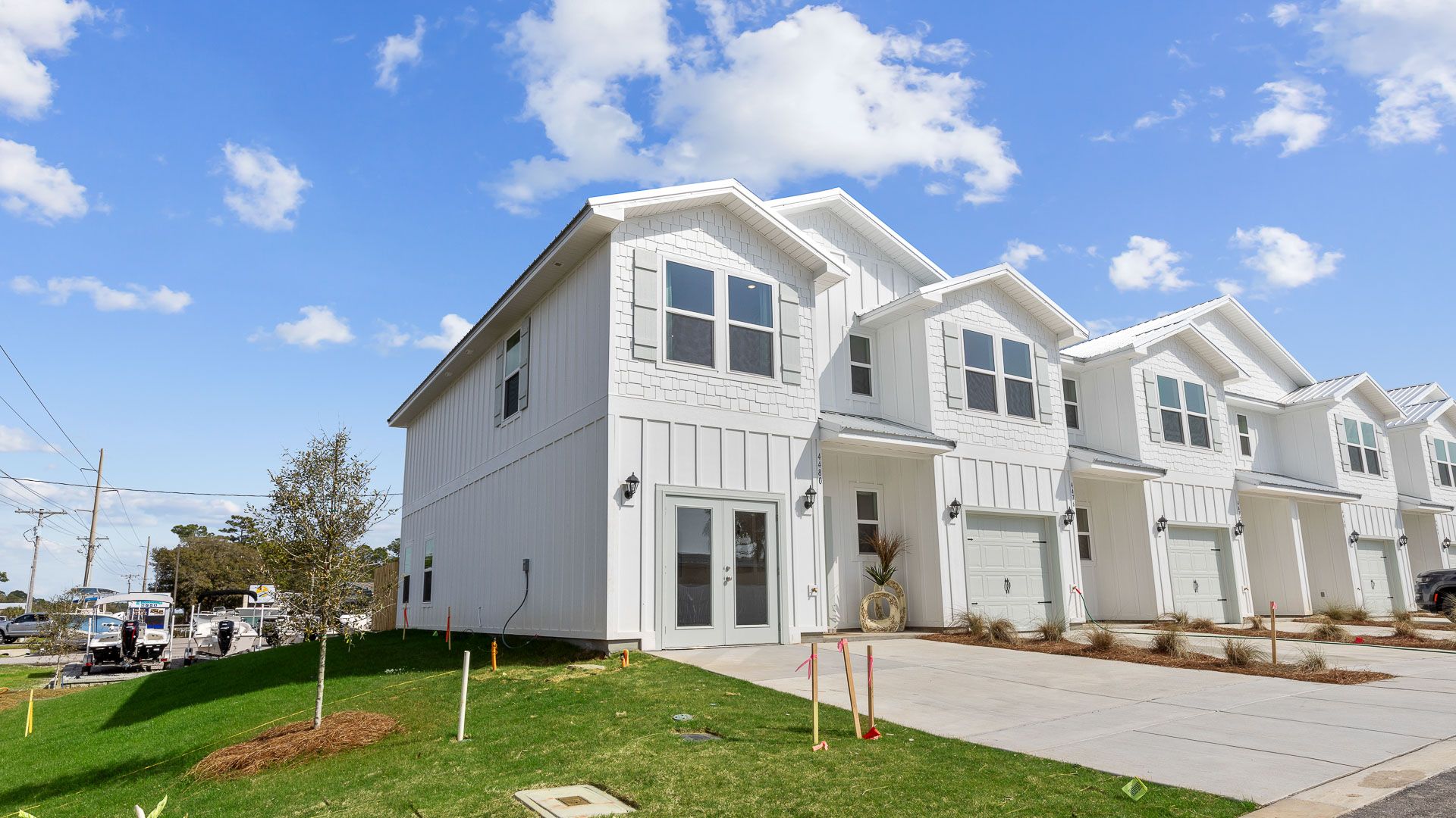 Exterior:Elevation Image 0.