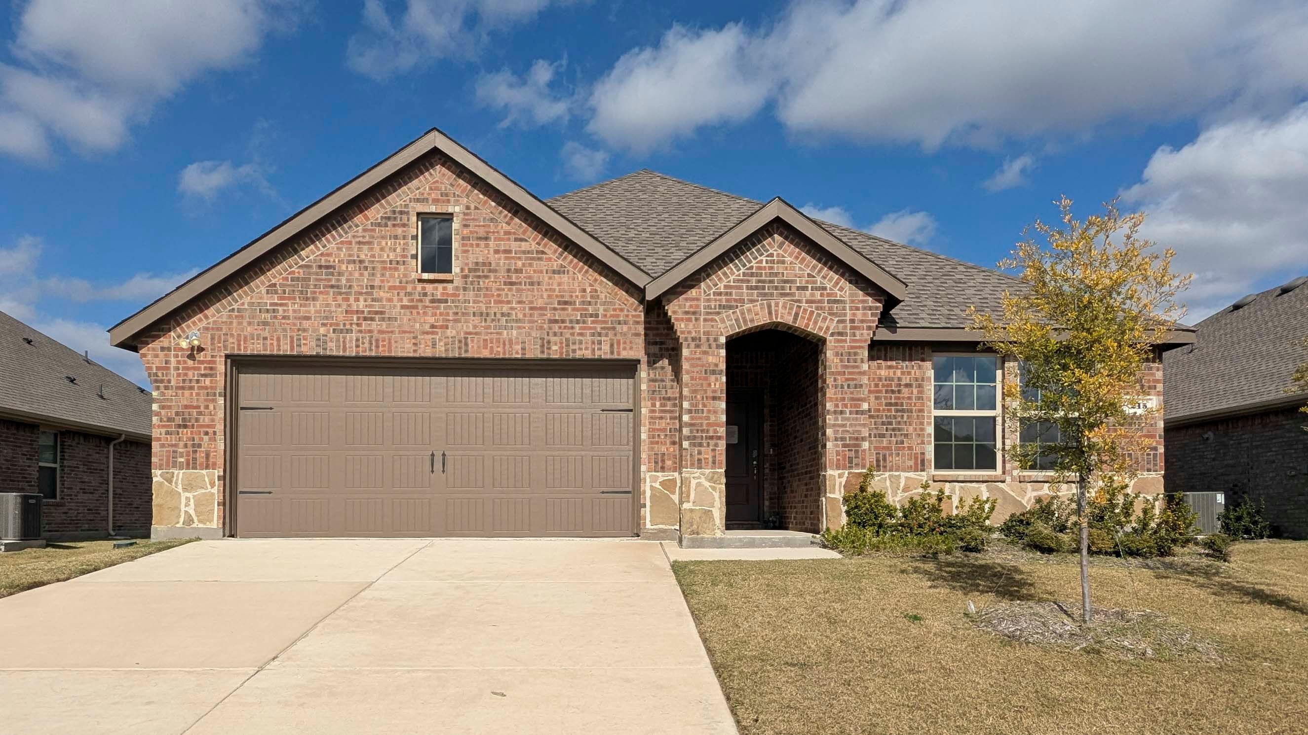 Exterior:Elevation Image 0.