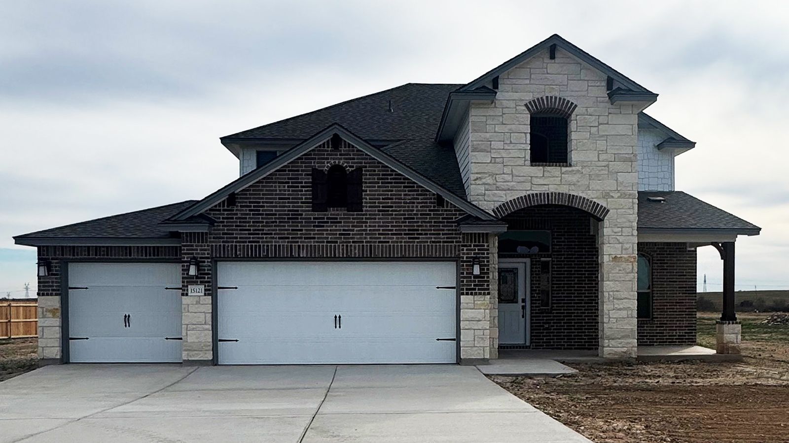 Exterior:Elevation Image 0.