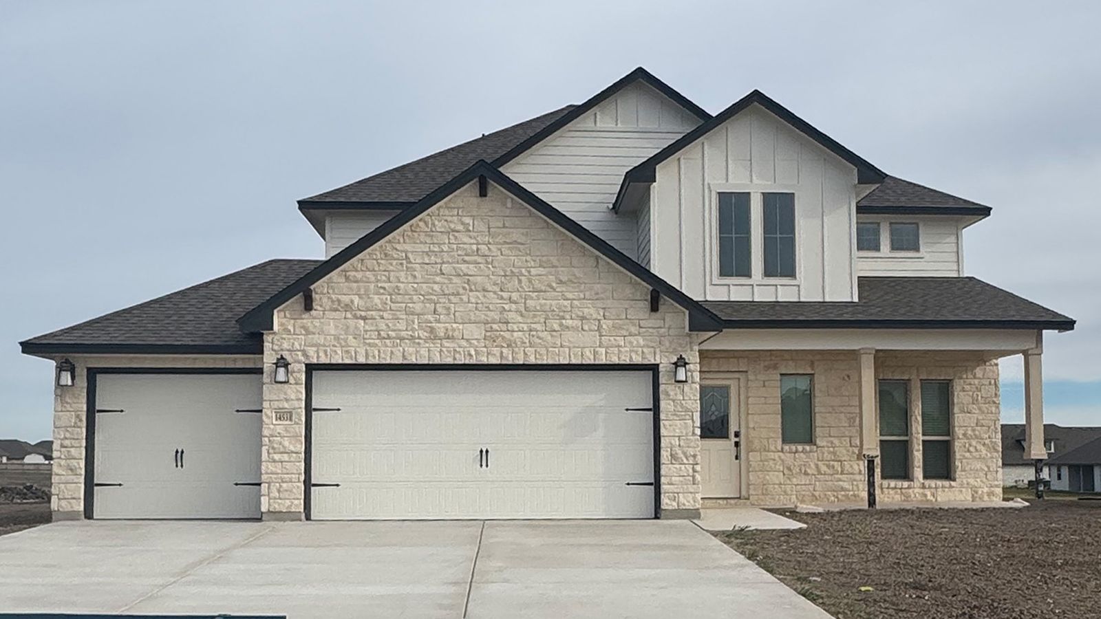 Exterior:Elevation Image 0.