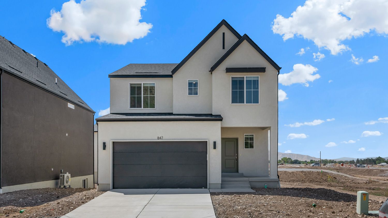 Exterior:Elevation Image 0.