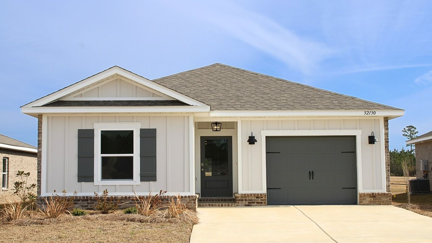 Exterior:Elevation Image 0.