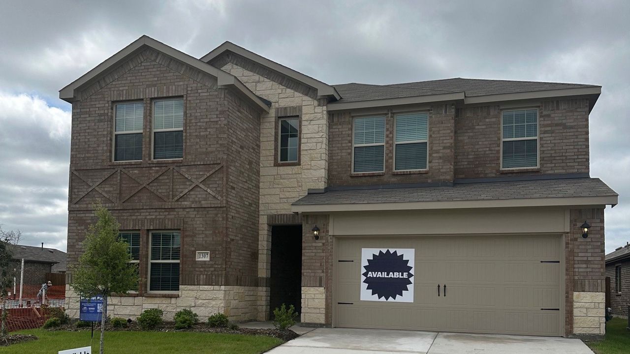 Exterior:Elevation Image 0.