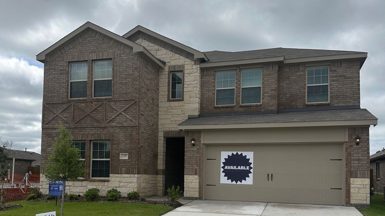 Exterior:Elevation Image 0.