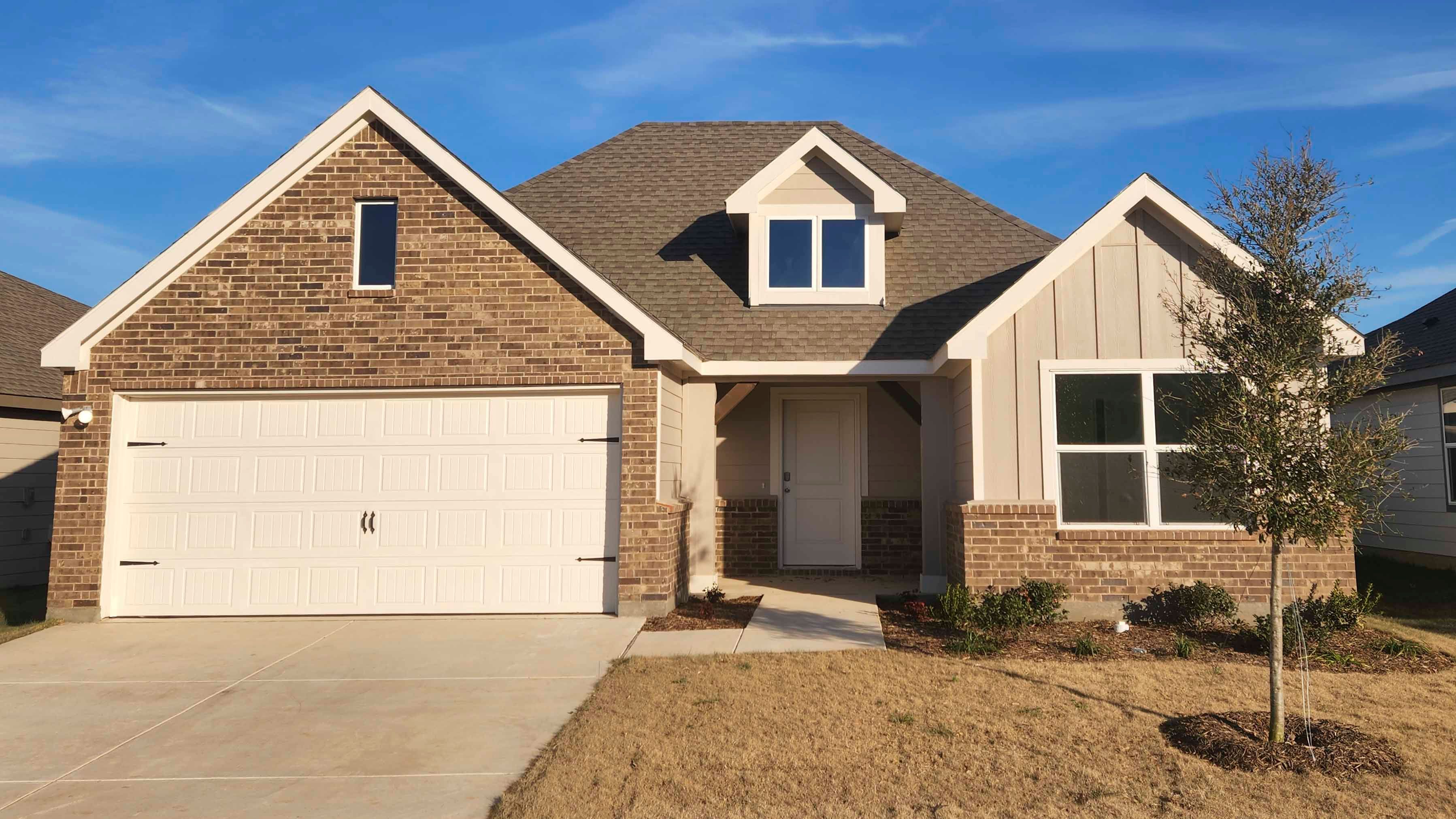 Exterior:Elevation Image 0.