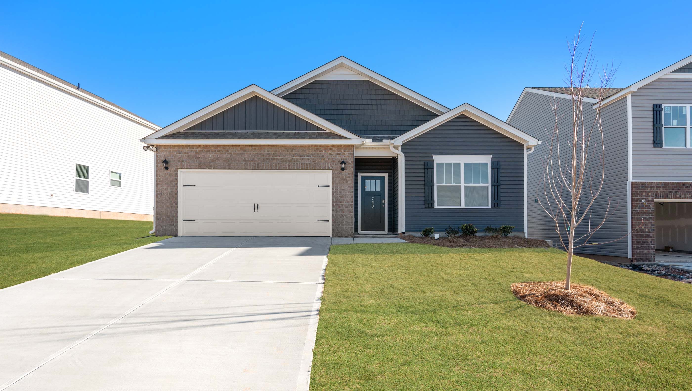 Exterior:Elevation Image 0.