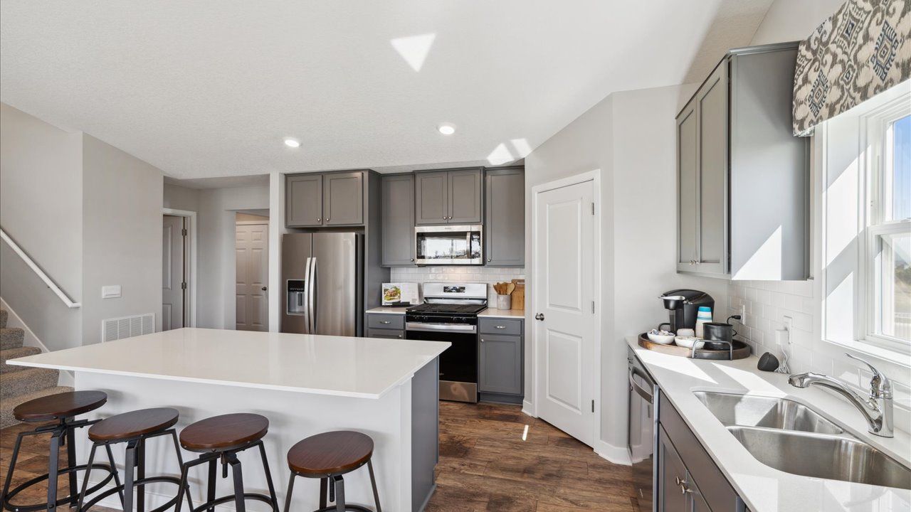 Elevation 5:Plan Elevation.