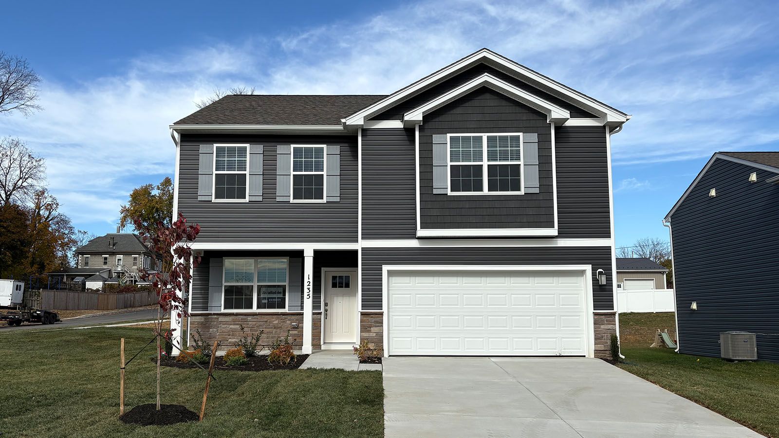 Exterior:Elevation Image 0.