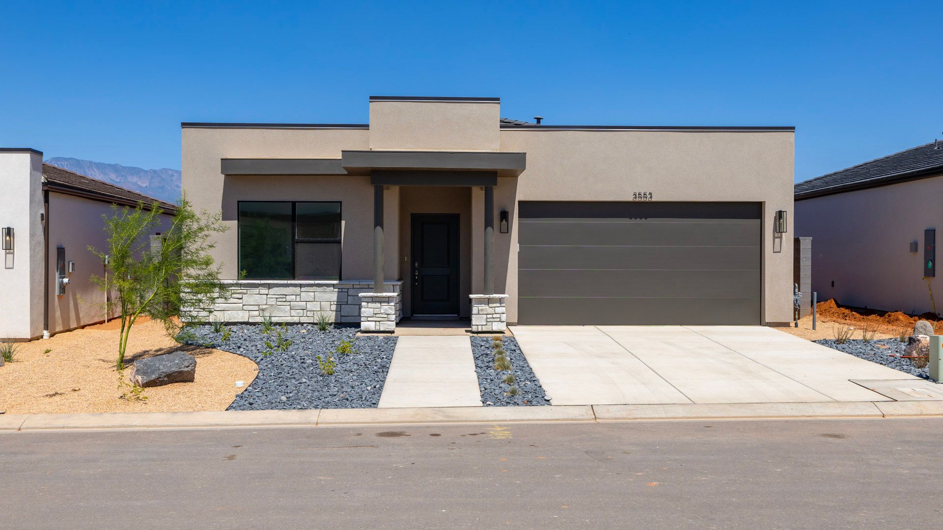 Exterior:Elevation Image 0.