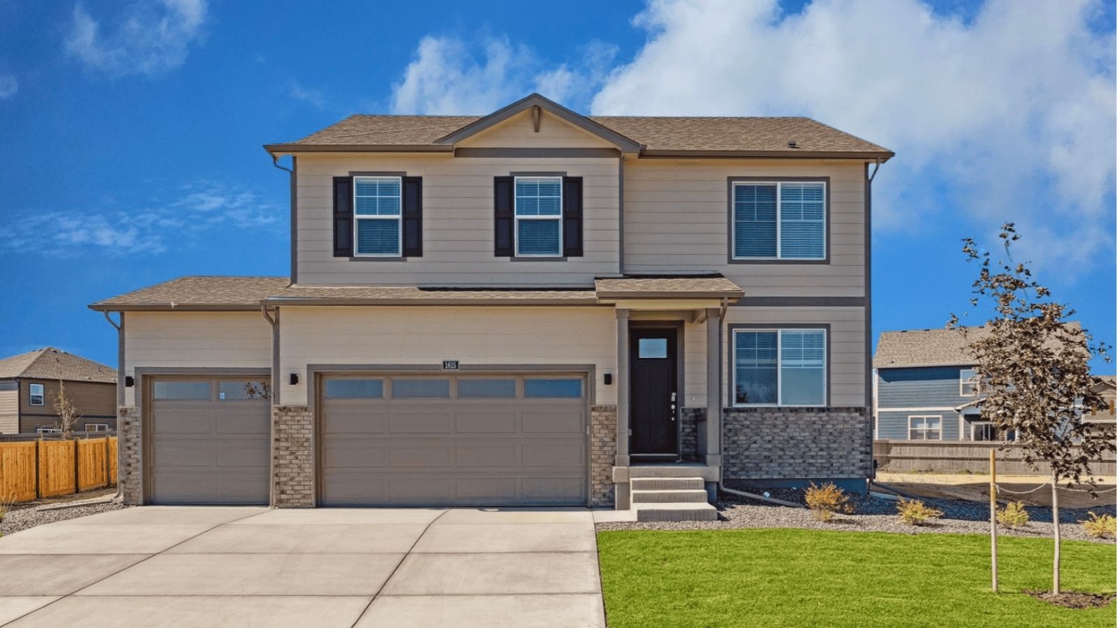 Exterior:Elevation Image 0.