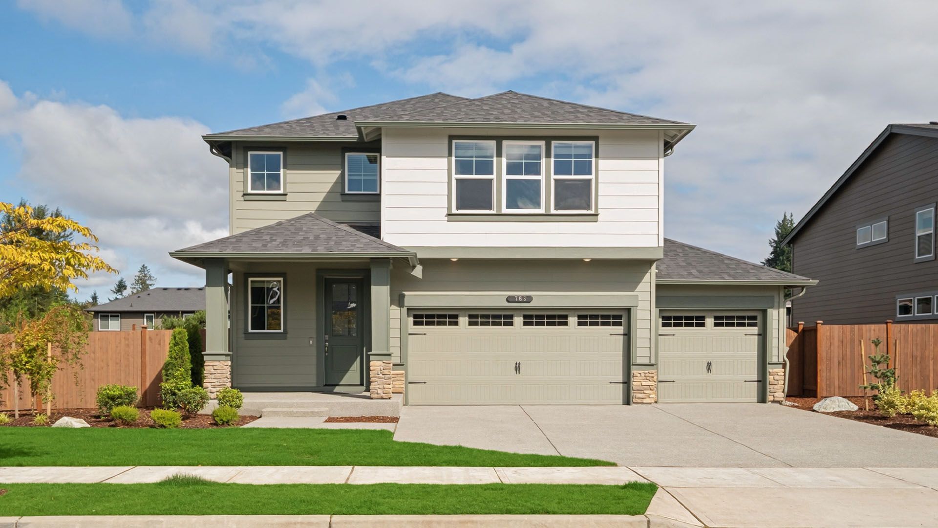 Exterior:Elevation Image 0.