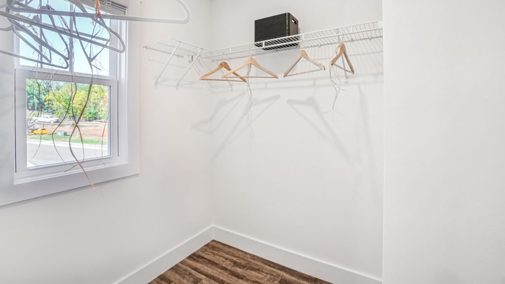 Exterior:Elevation Image 15.