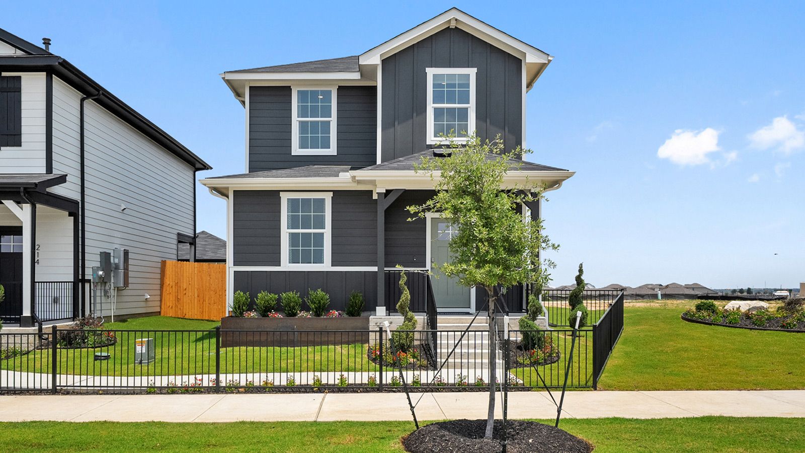 Exterior:Elevation Image 0.