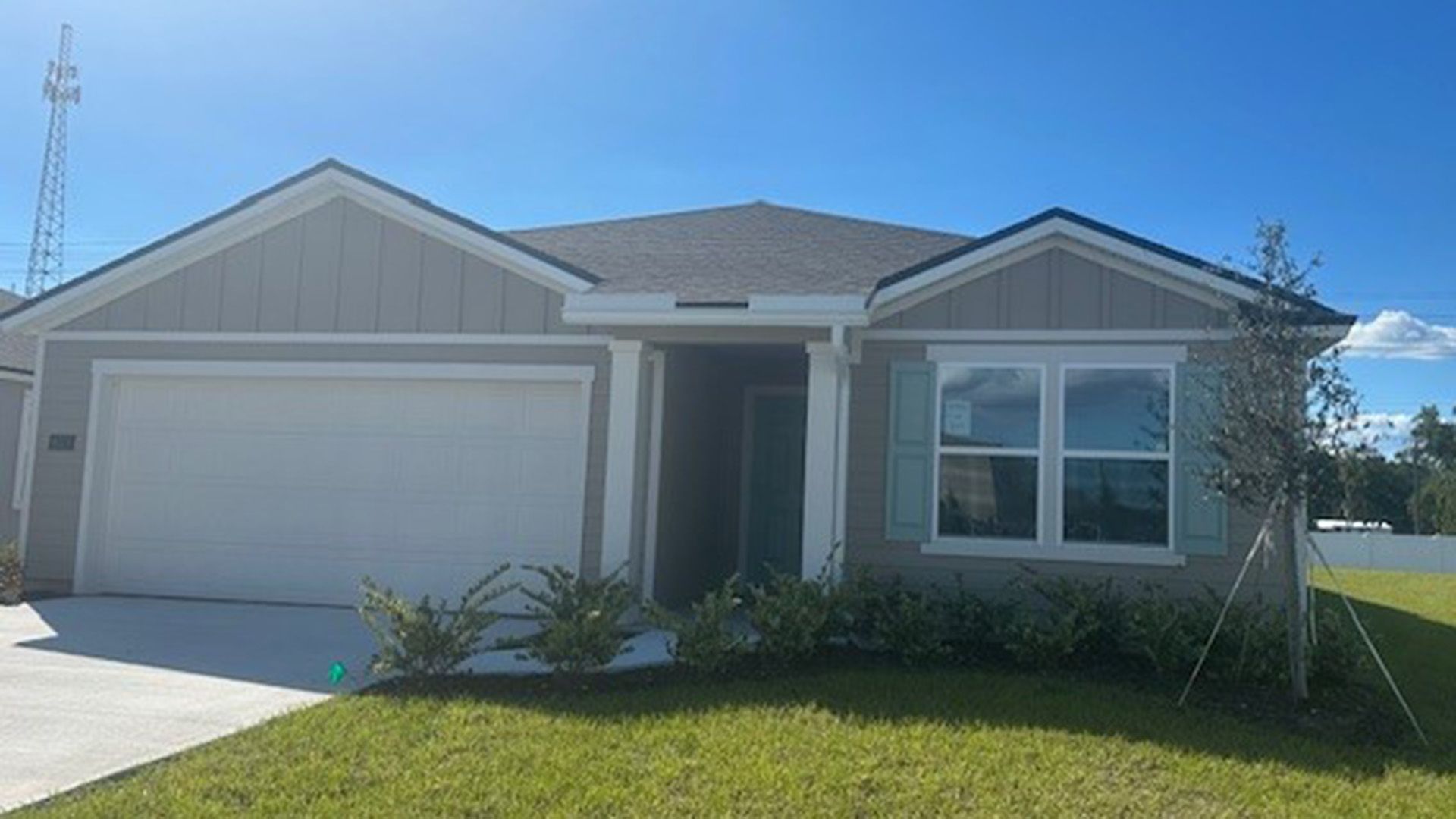 Exterior:Elevation Image 0.