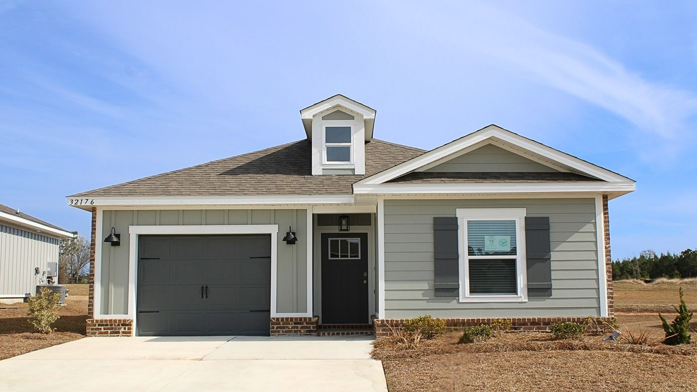 Exterior:Elevation Image 0.