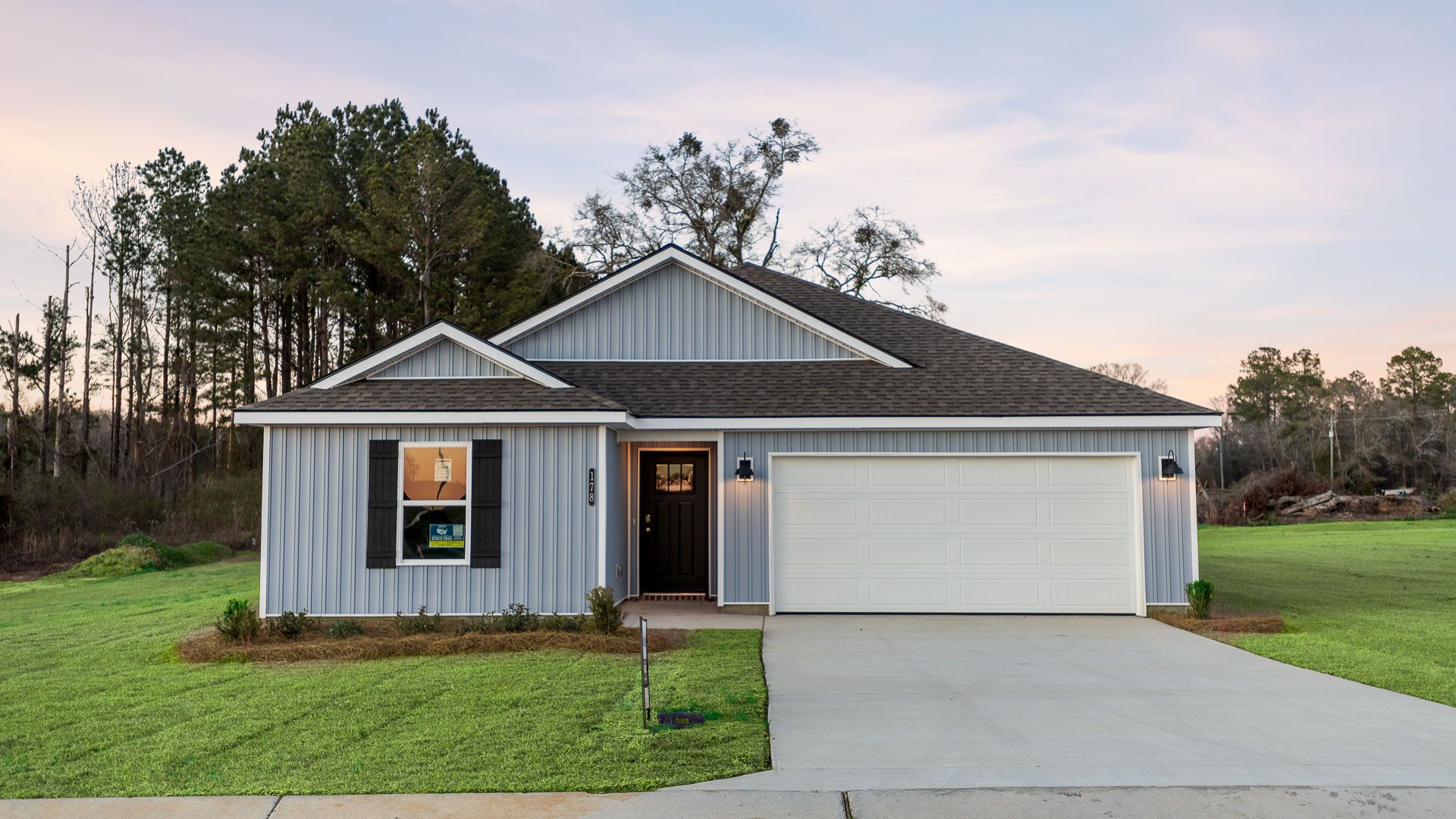 Exterior:Elevation Image 0.