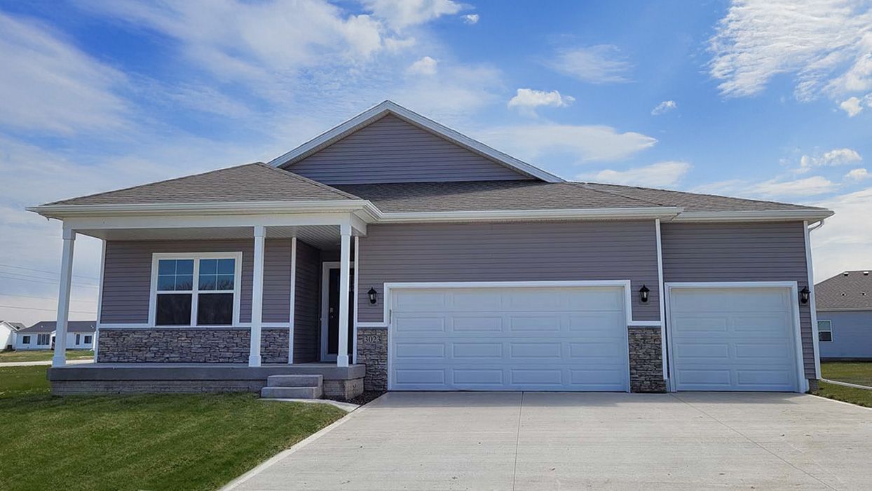 Exterior:Elevation Image 0.