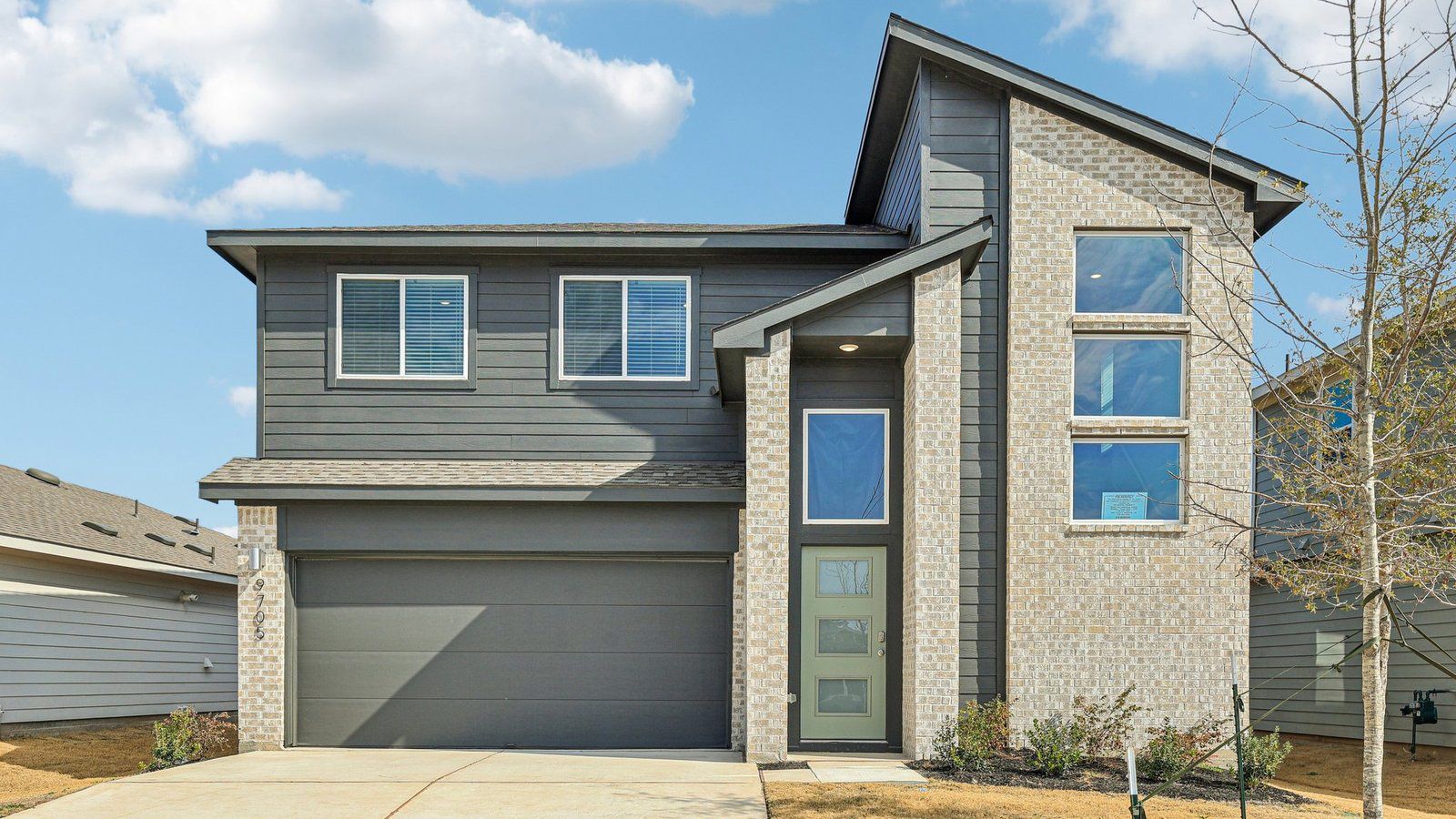 Exterior:Elevation Image 0.