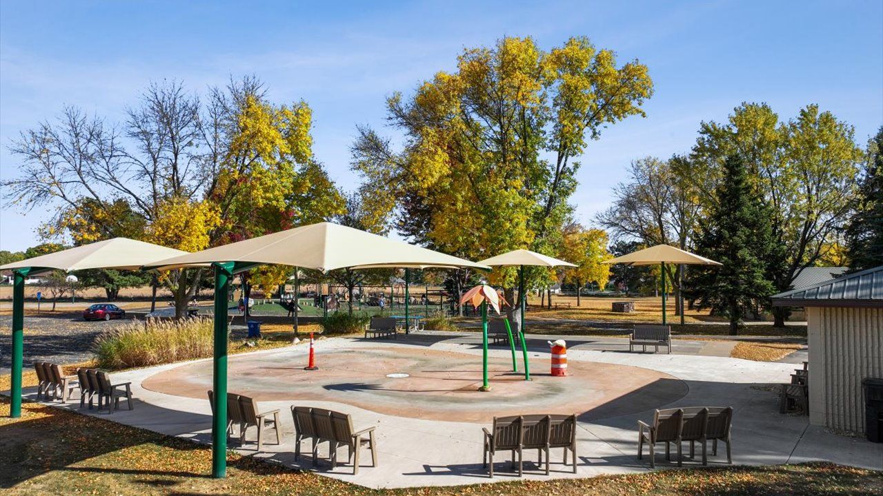 Exterior:Elevation Image 18.