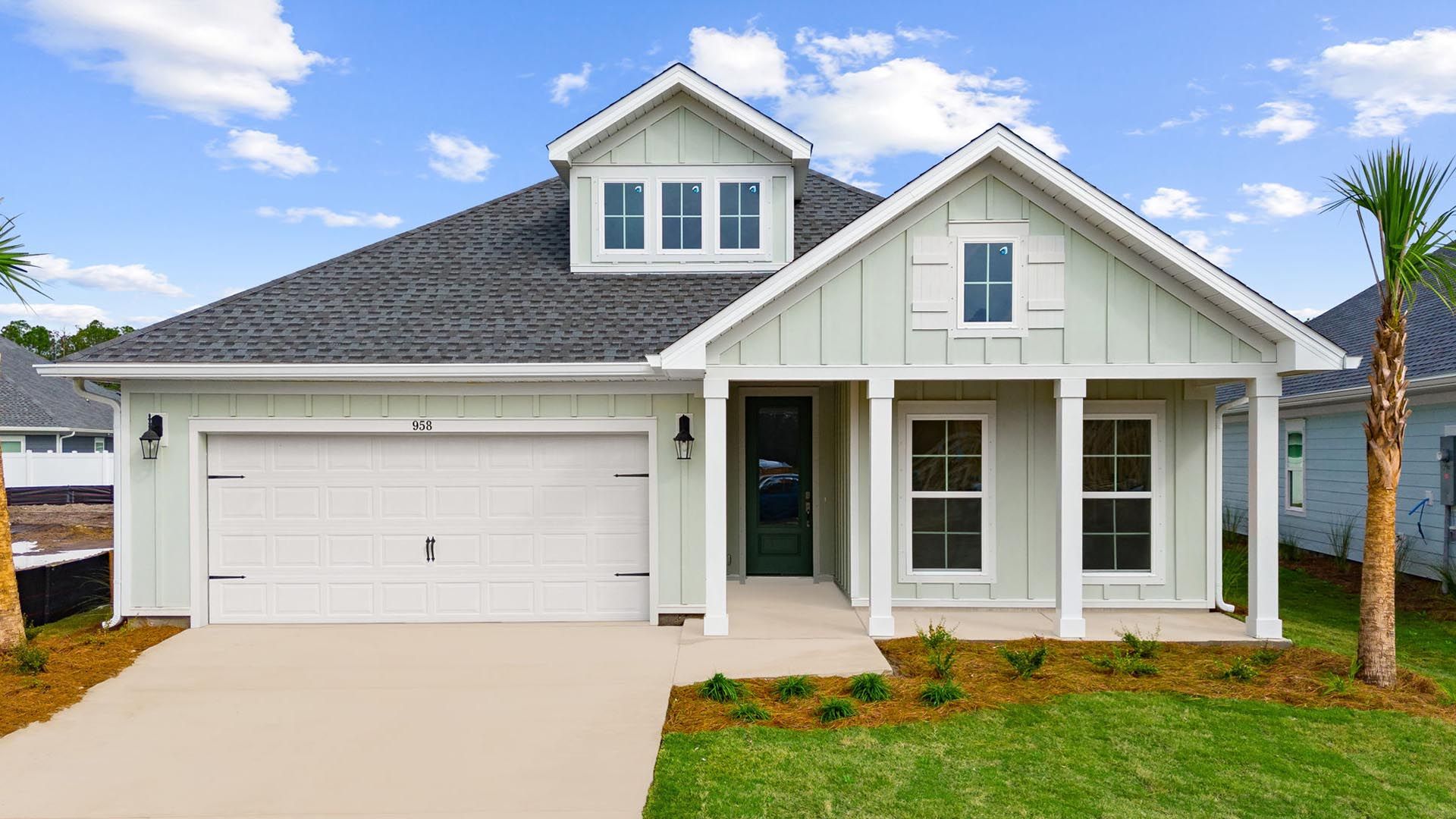 Exterior:Elevation Image 0.