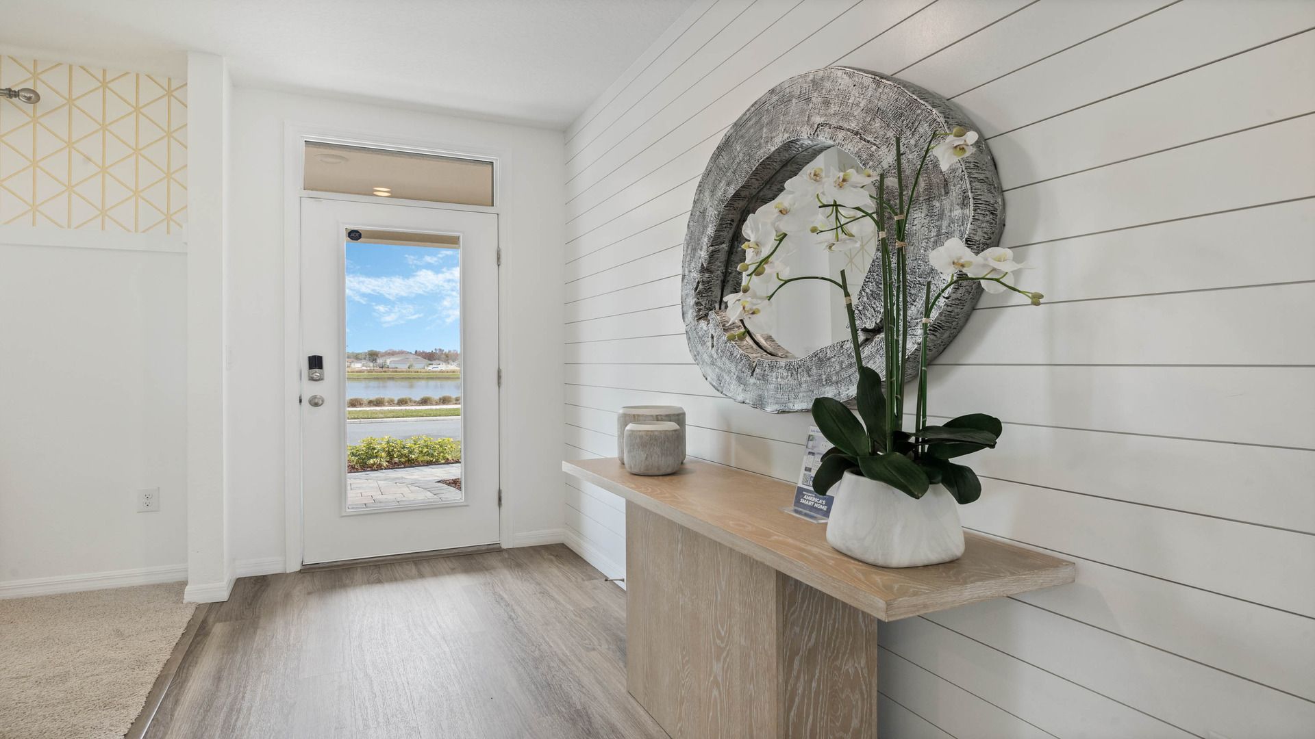 Exterior:Elevation Image 1.